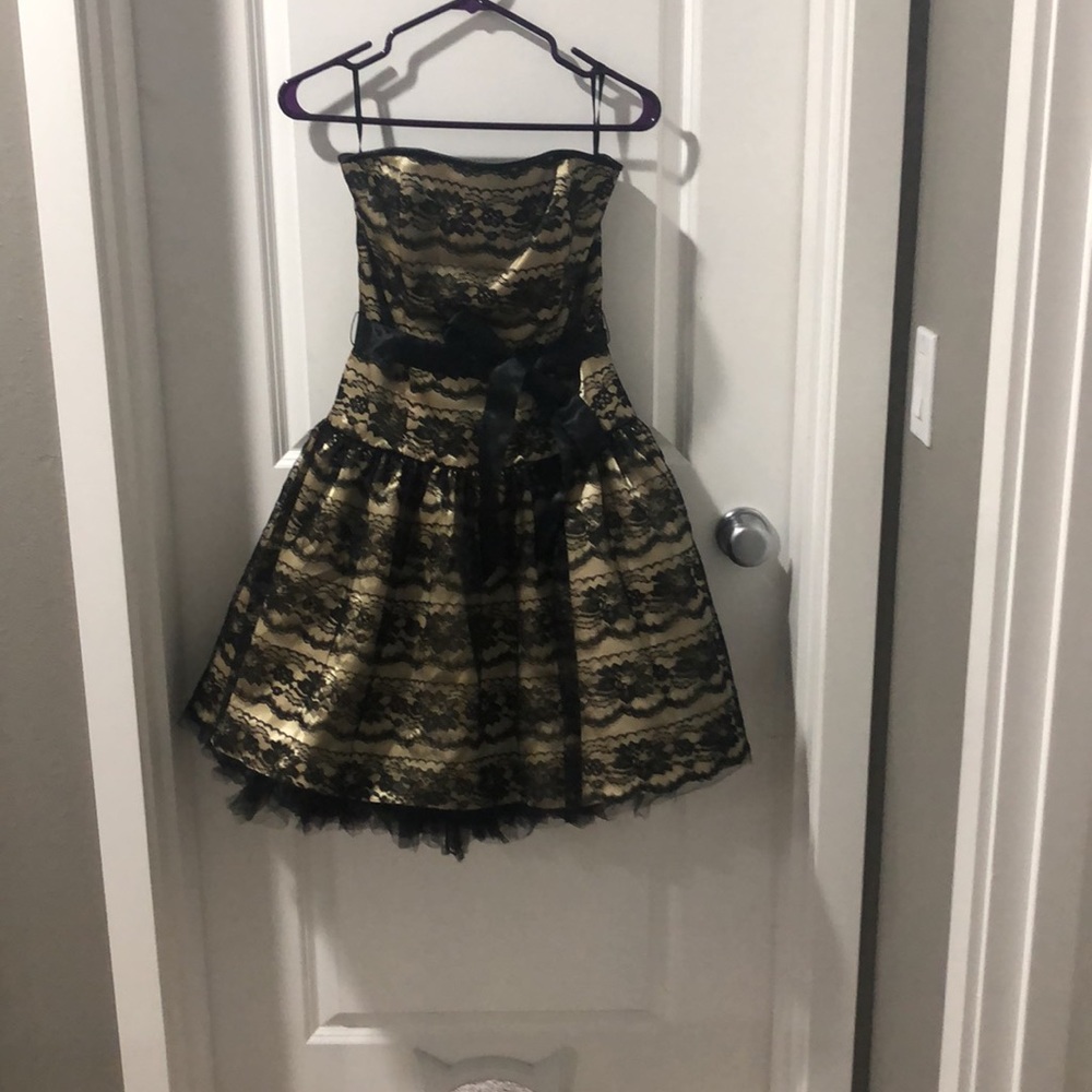 Short Jessica McClintock dress. Size 7/8